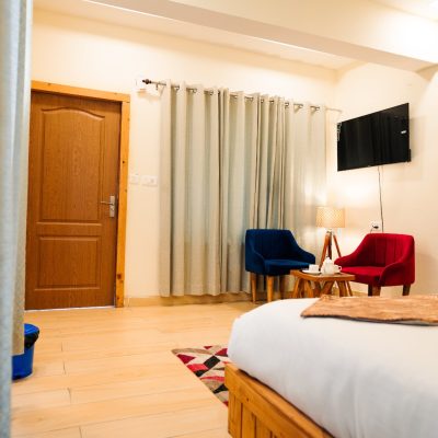Premium room with balcony (11)