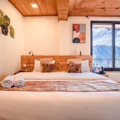 Premium room with balcony (2)
